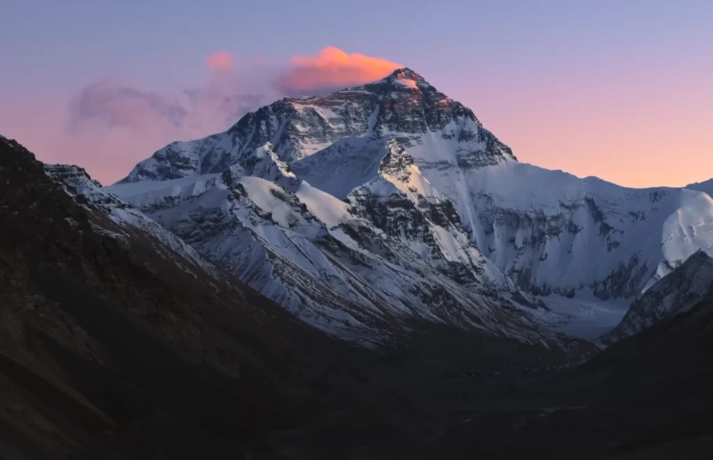 Lhasa – Everest – Manasarovar – Mount Kailash Trek – Lhasa