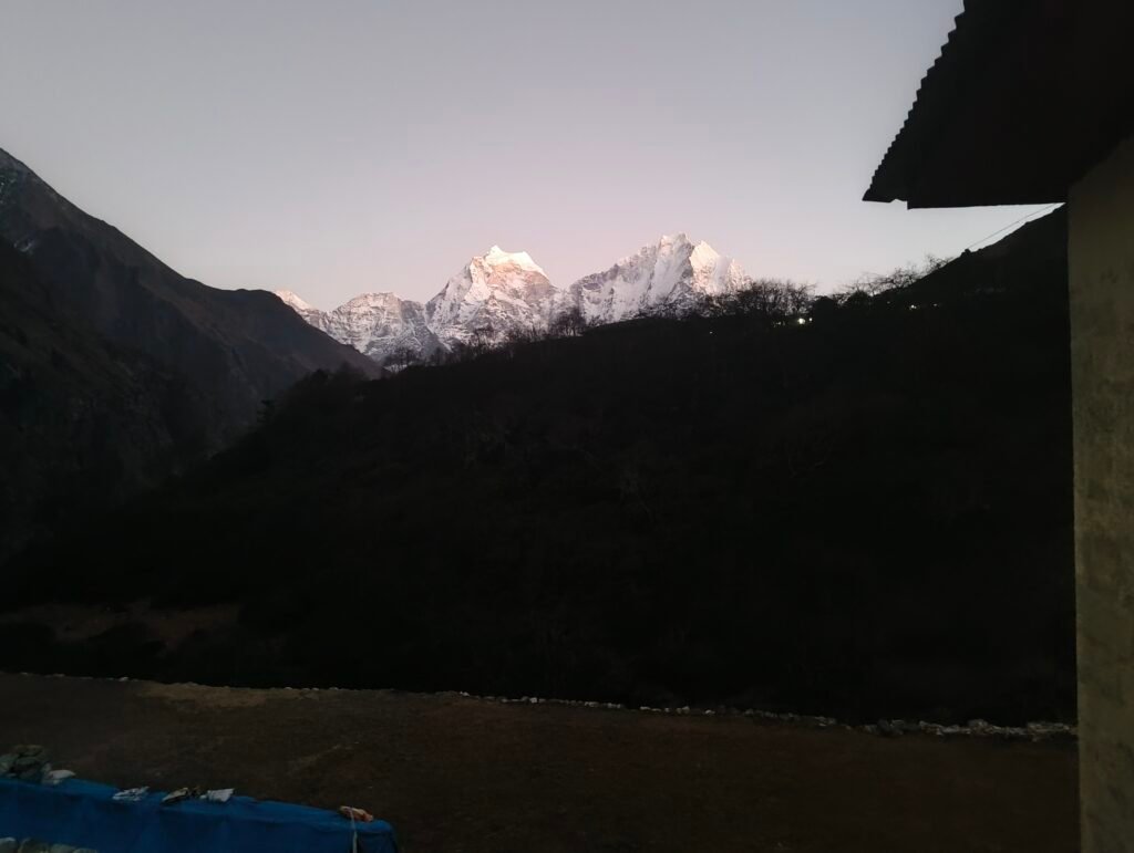 Everest Three Passes Trek(19 Days / 18 Nights)